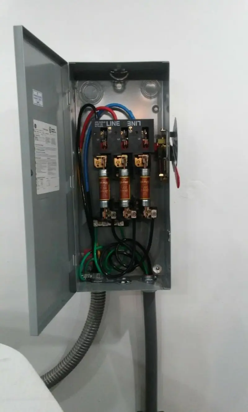 Three-phase disconnect switch installed for Smoke Detector Installation in San Luis Obispo